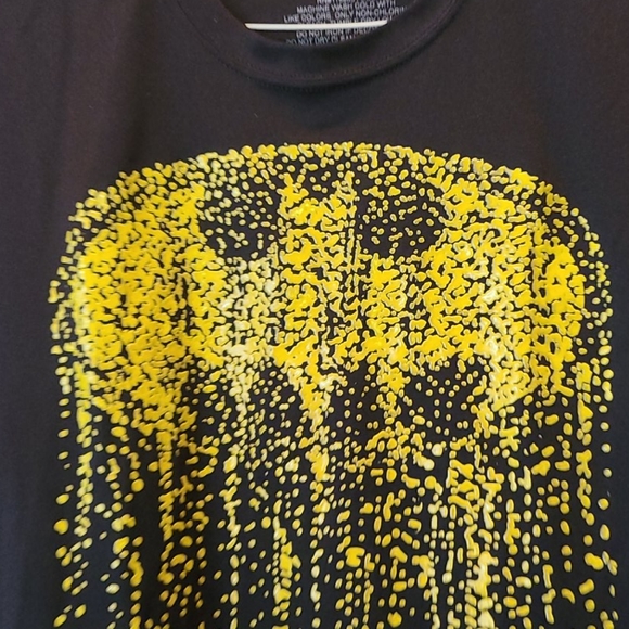 Batman Size Large Soft Shirt - Picture 3 of 10